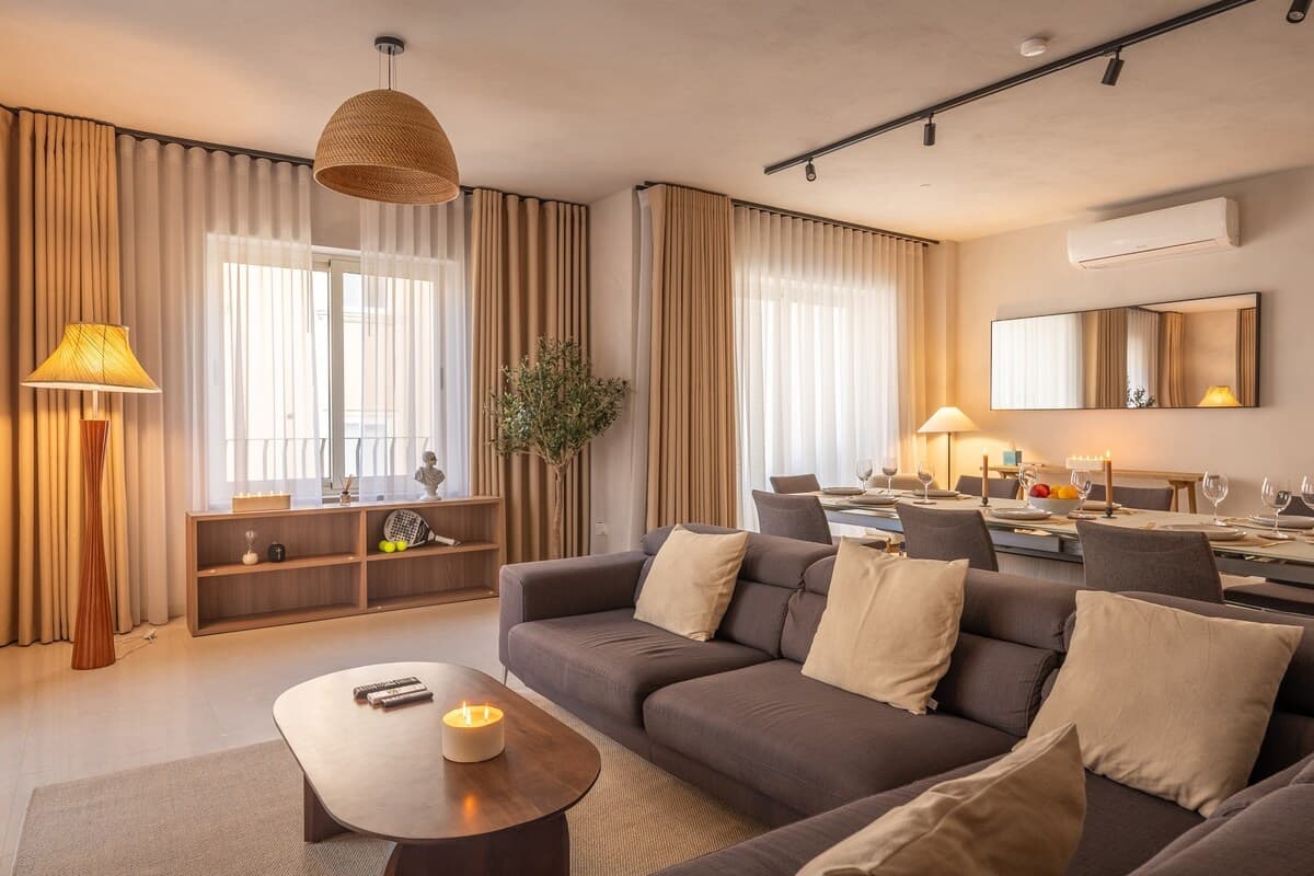 3br family-friendly sea view apartment